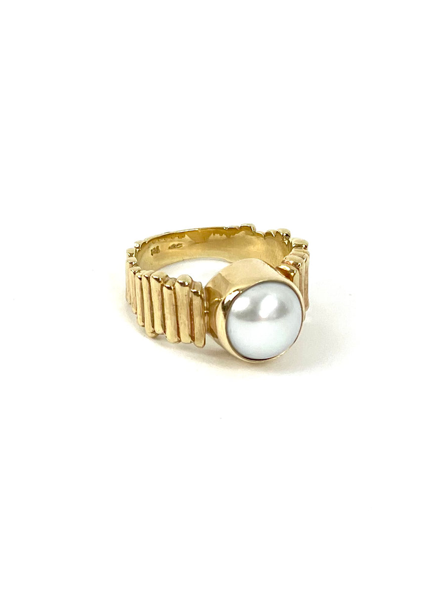Gold Log Ring – www.pearlsforgirls.com.au